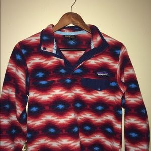 (SOLD!) patagonia synchilla wild desert red